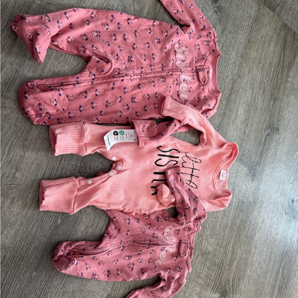 Little sister Baby sleeper Set, carters preemie and 3m NWT, ruffle 3-6m